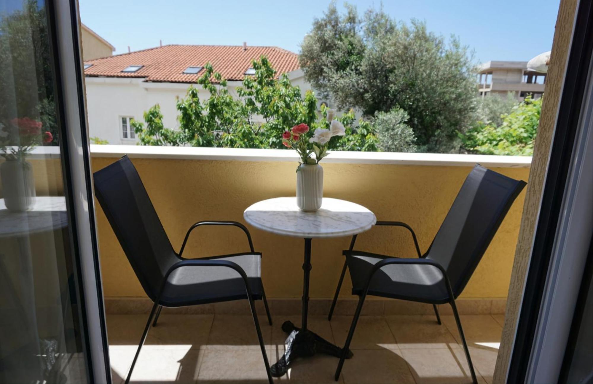 Vila Lena Petrovac na moru Zimmer foto