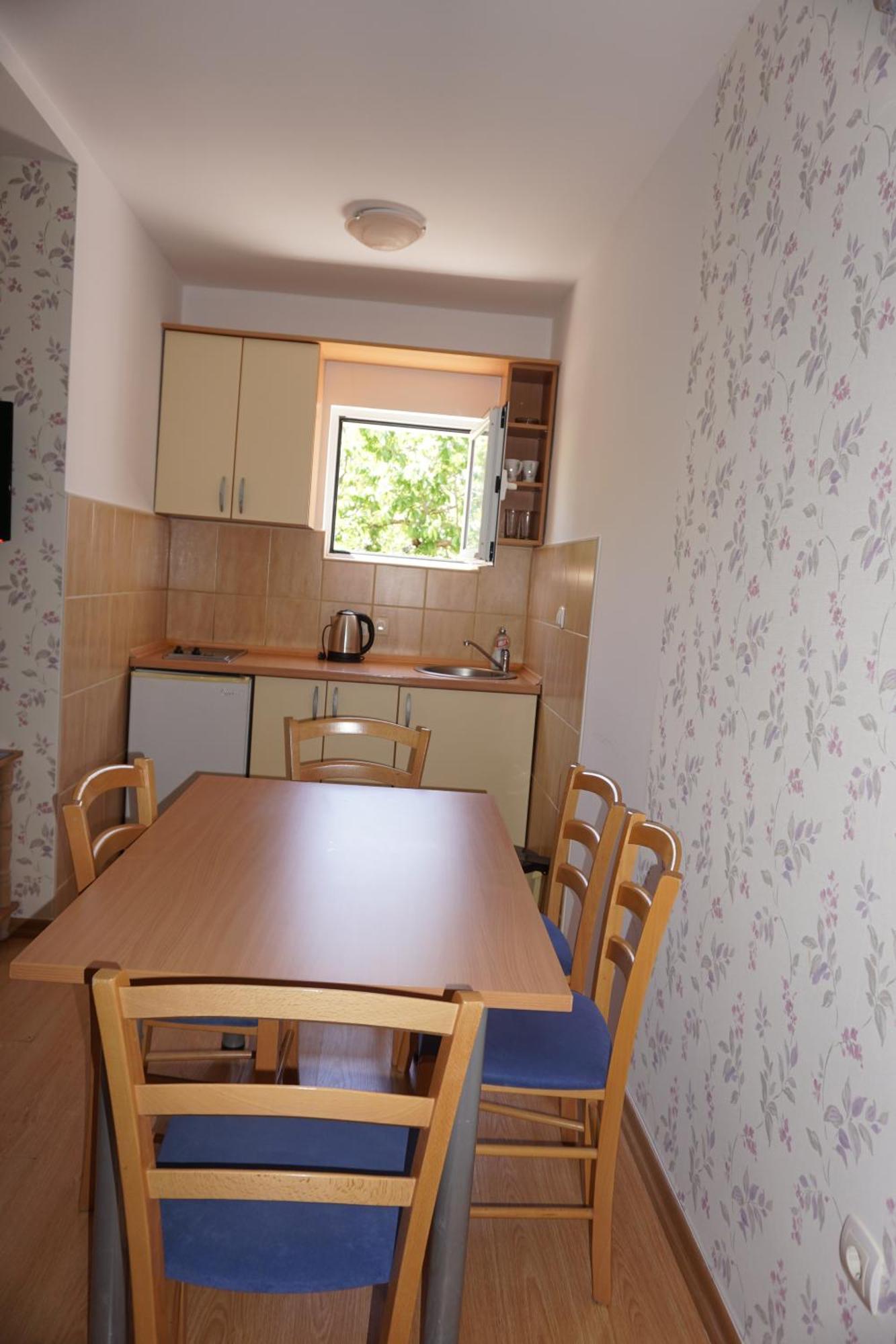 Vila Lena Petrovac na moru Zimmer foto