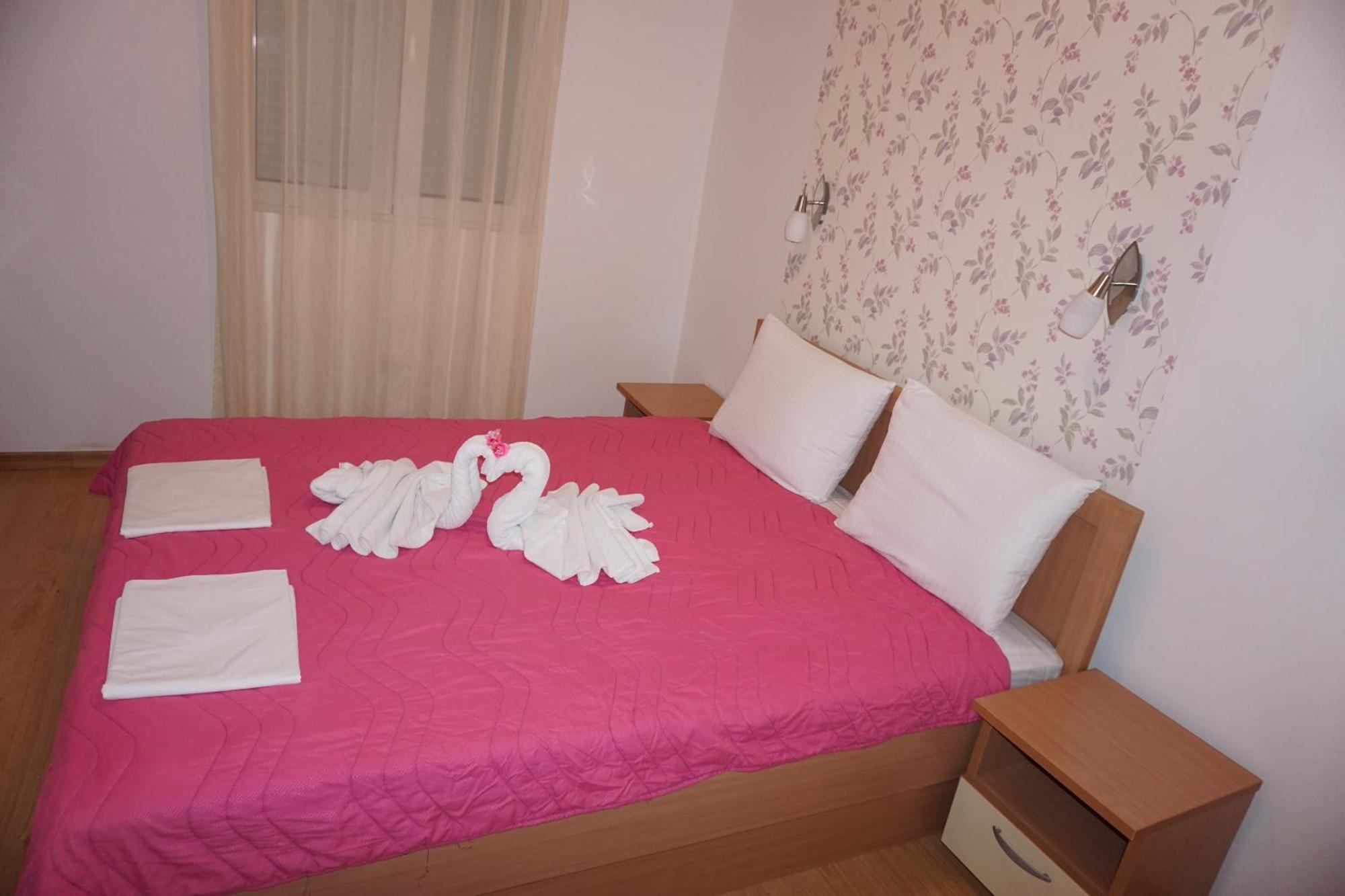 Vila Lena Petrovac na moru Zimmer foto